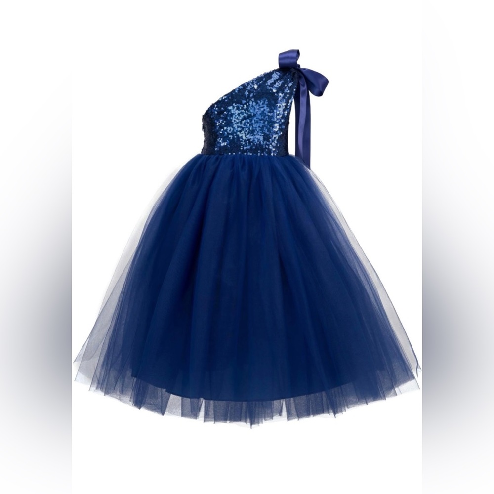 Little girl blue dress